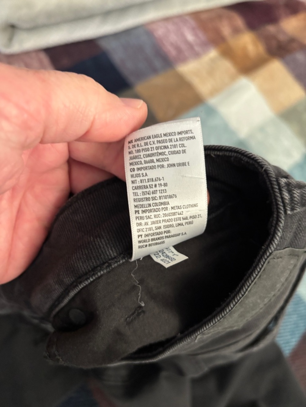 American Eagle Outfitters Black Distressed Relaxed Jeans - Picture 5 of 9